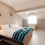 Ravelin Apartments