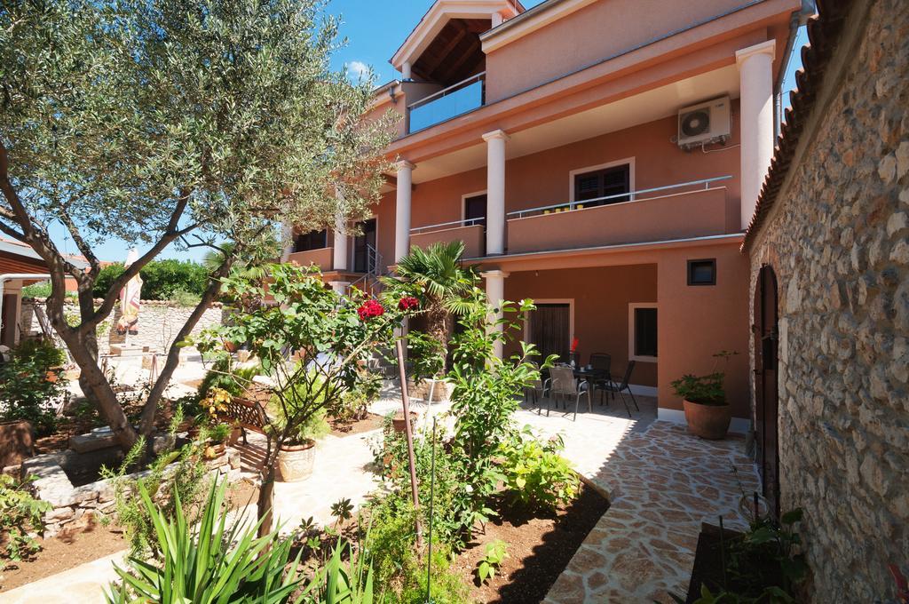 Ravelin Apartament